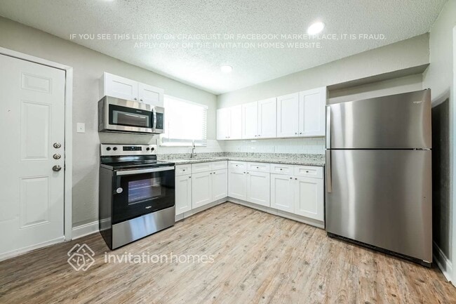 Building Photo - 4232 Scottsdale Dr