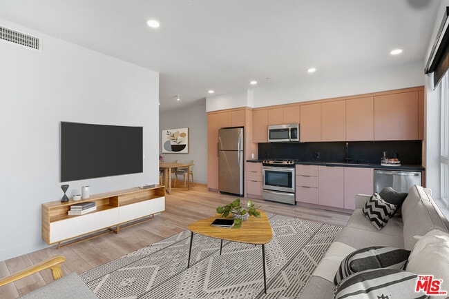 Building Photo - 10601 Washington Blvd