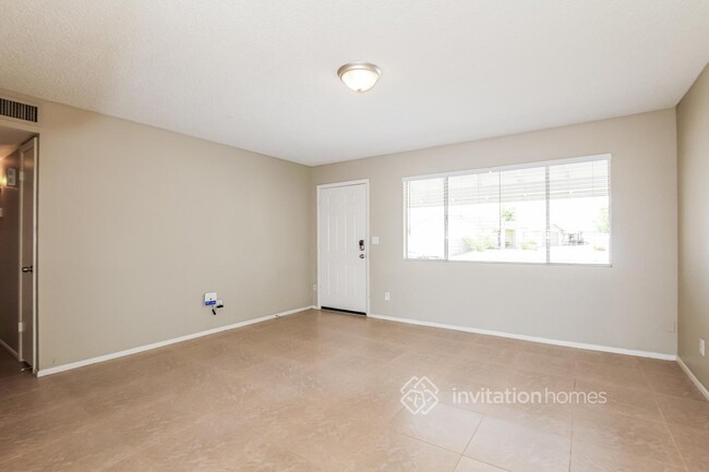 Foto del edificio - 7035 W Sunnyslope Ln