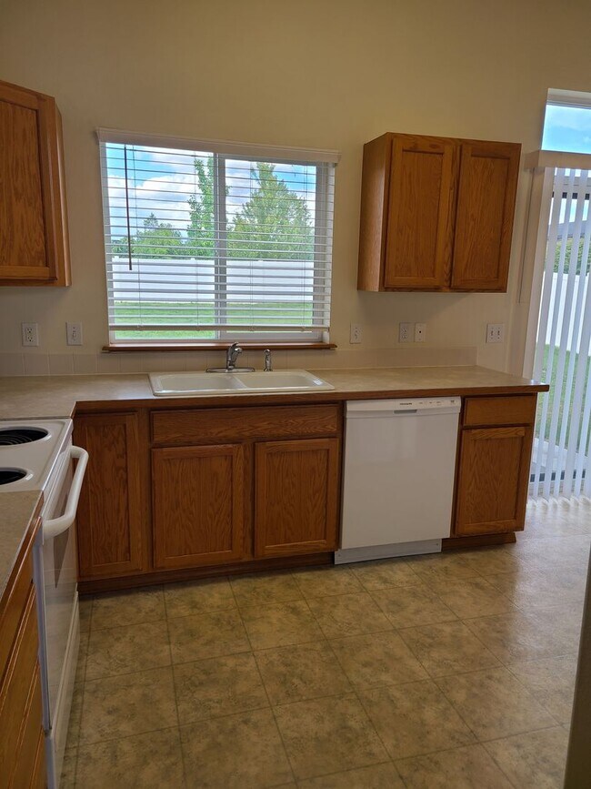 Foto del edificio - Lovely 3 Bedroom 2 Bath Sunshine Meadows Home for Rent!