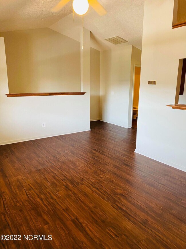 1209 E Fire Tower Rd, Greenville, NC 27858 Room for Rent in