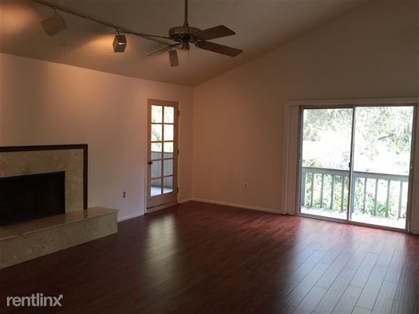 Building Photo - 2205 Robinson Ave