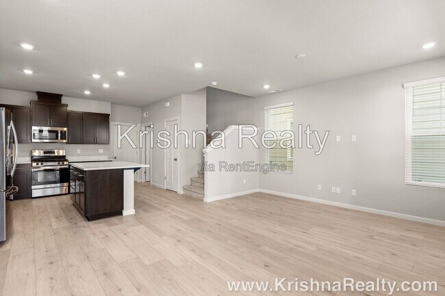 Building Photo - 3454 SE 81st Ave