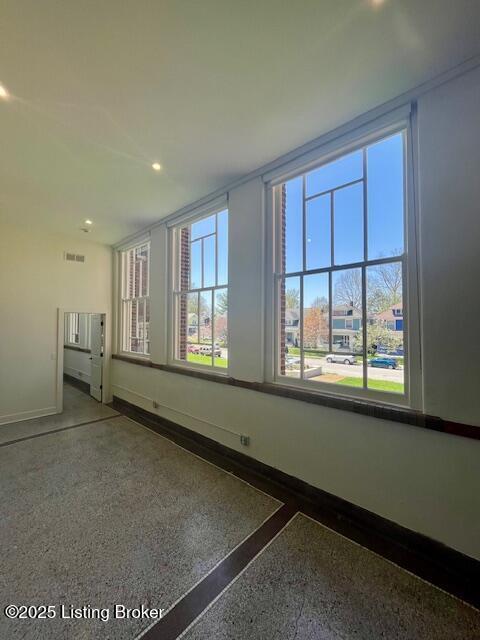 Building Photo - 1810 Sils Ave