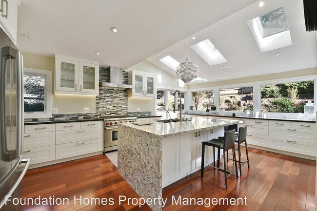 Building Photo - 4 br, 3 bath House - 52 PASEO MIRASOL