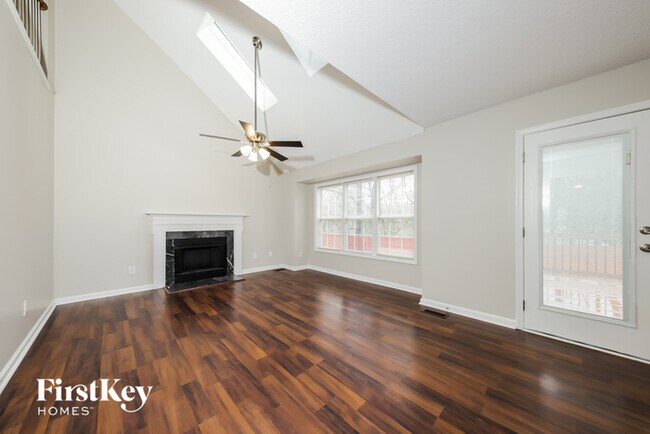 Foto del edificio - 1165 Somerset Crossing Ln