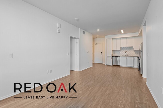 Foto del edificio - ~1 Month FREE~ Magnificent Two Bedroom wit...
