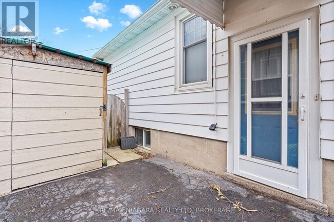 Building Photo - 88 Wiley St