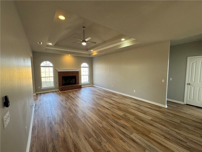 Foto del edificio - 314 Center Dr