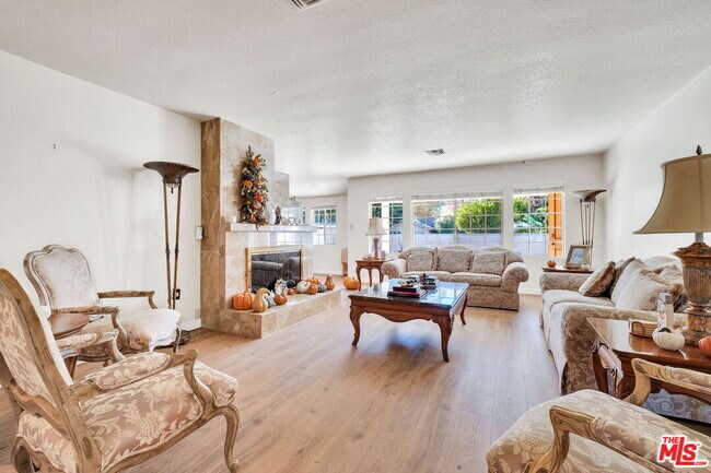 Foto del edificio - 7121 Arizona Ave