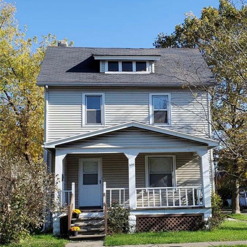 Primary Photo - 600 Thurston Rd