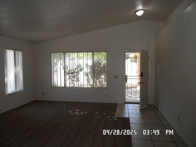 Foto del edificio - 3 Bedrooms, 2 Bathroom, Large Fully Fenced...