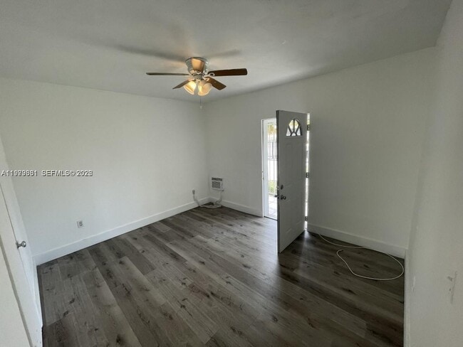 Building Photo - 1780 NE 146th St