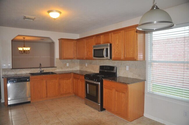 Foto del edificio - 24435 Cornell Park Ln