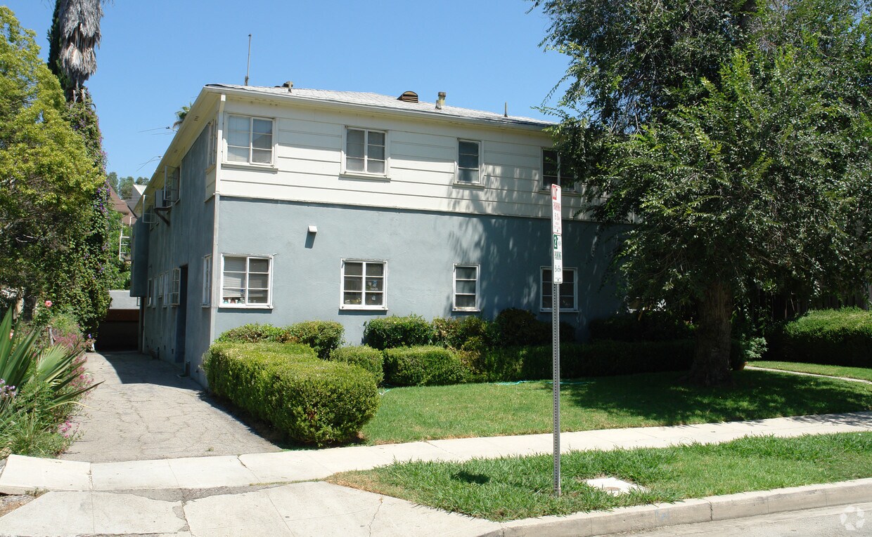 Primary Photo - 12039-12041 Guerin St