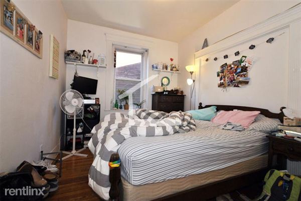 Building Photo - 76 Brighton Ave