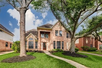 Building Photo - 1606 Barrington Hills Ln