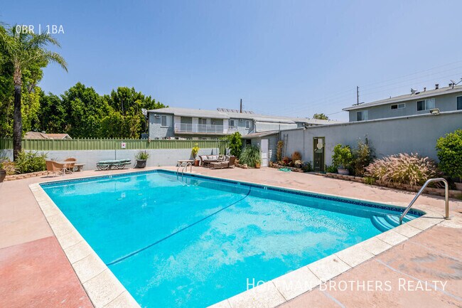 Foto del edificio - 6167 Coldwater Canyon Ave