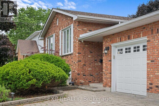 Building Photo - 121 Tollgate Rd