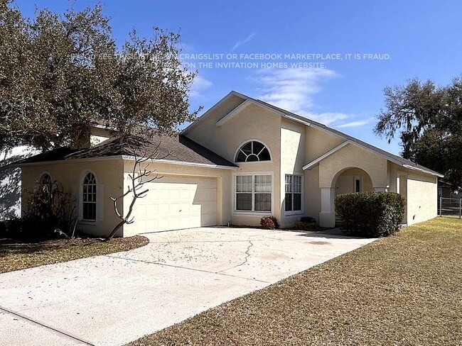 Building Photo - 5511 Starling Loop