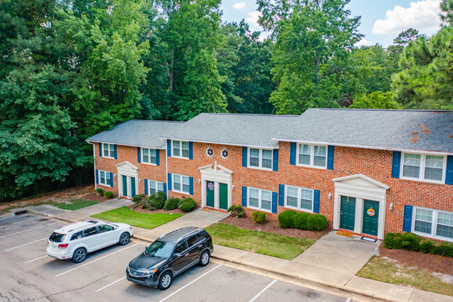 Building Photo - Candlewood Apartments