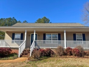 Building Photo - 113 Dace Dr