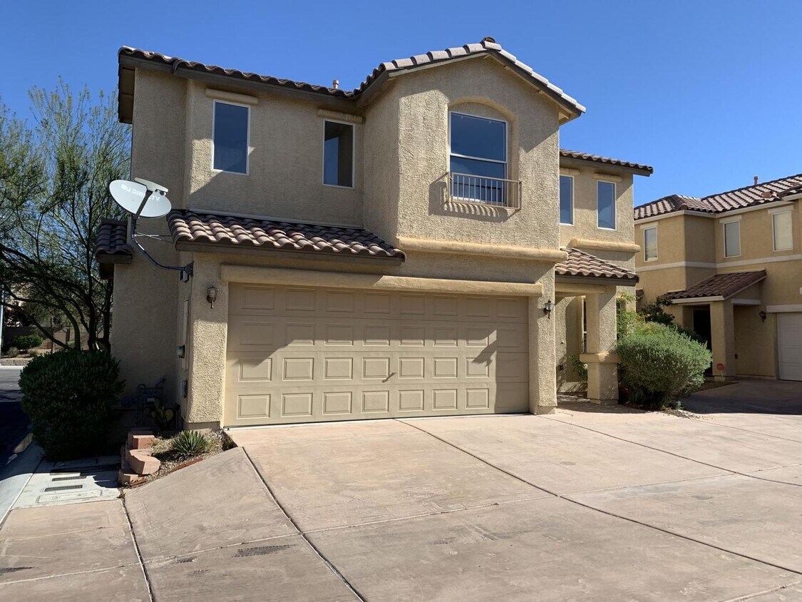 Primary Photo - Spring Mountain Ranch 2 story home