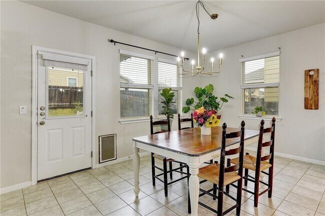 Foto del edificio - 238 Eagle Brook Ln