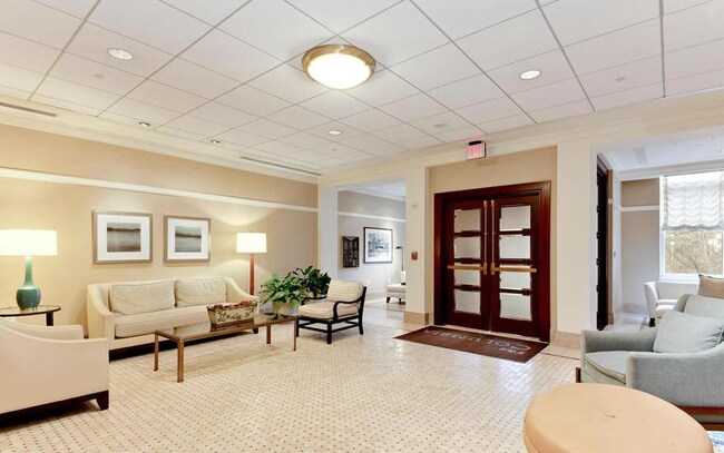 Foto del edificio - 2425 L St NW