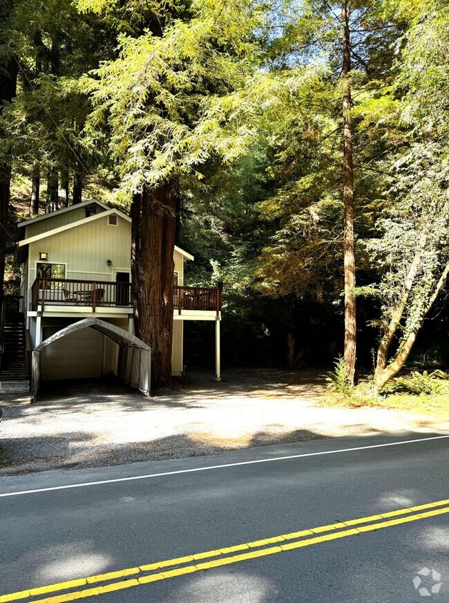 Building Photo - 1025 Cazadero Hwy