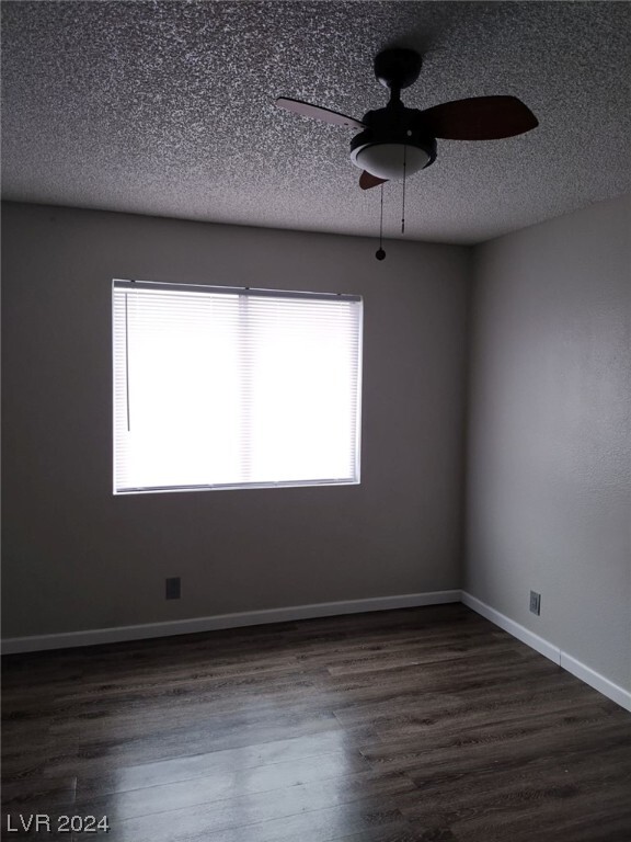 Building Photo - 901 Boulder Springs Dr