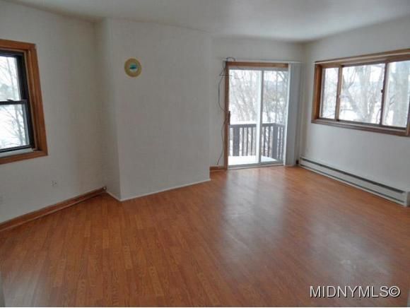 Foto del edificio - 3575 South St