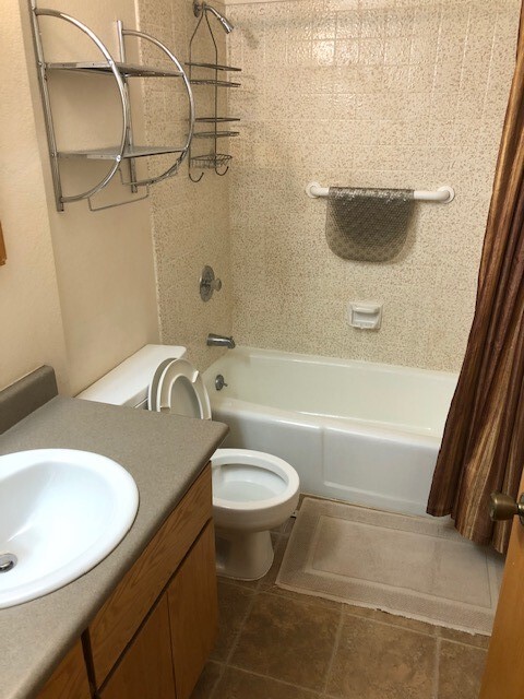 Building Photo - 543 Animas View Dr