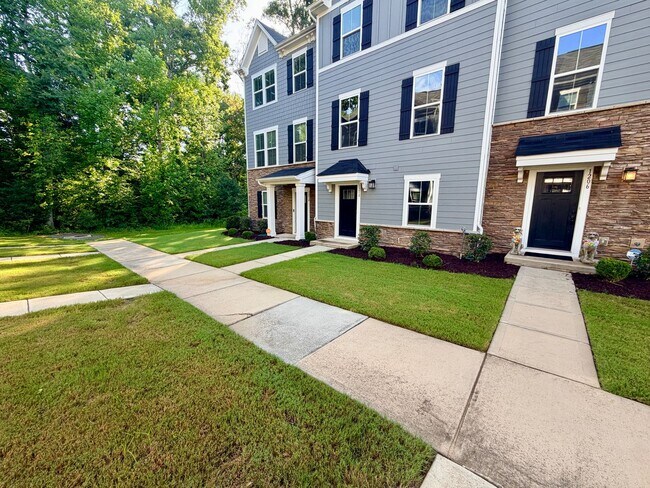 Photo - 3BR/2.5BA End Unit Townhome