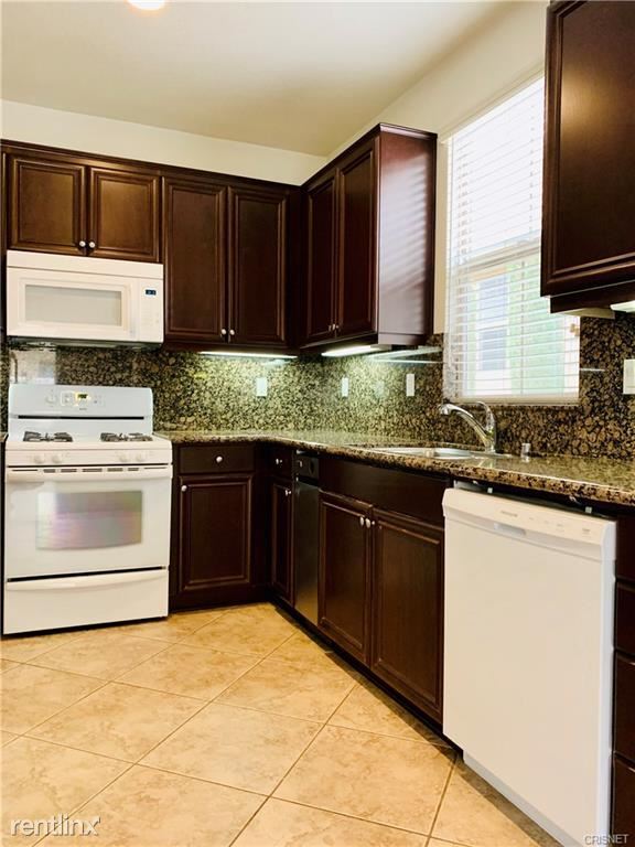 Building Photo - 3 br, 3 bath Townhome - 11506 Cararra Ln
