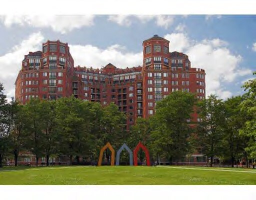 Foto del edificio - 10 Rogers St