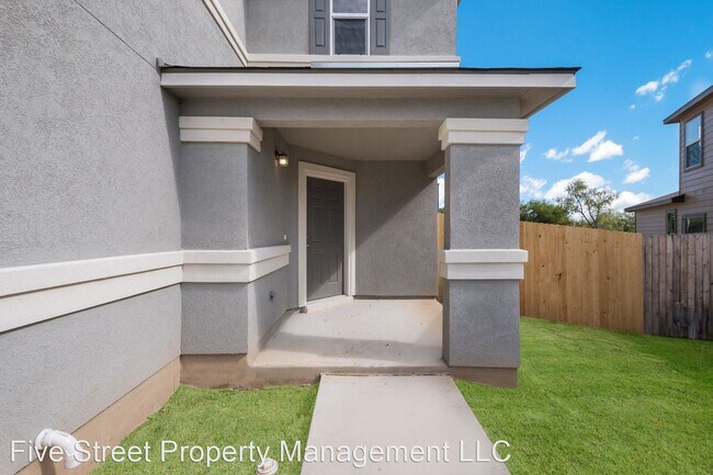 Foto del edificio - 5 br, 3 bath House - 9801 Overlook Acres