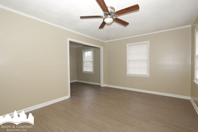 Building Photo - National/Guernsey Duplex