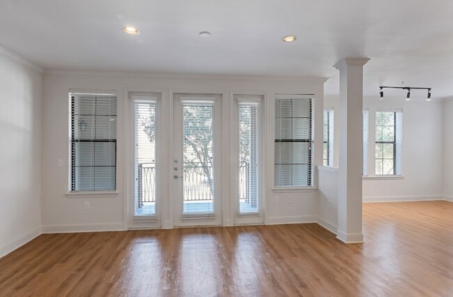 Foto del edificio - 2121 Allen Pkwy