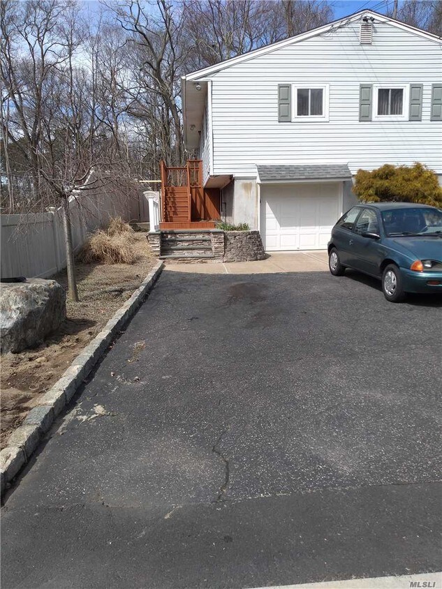 Primary Photo - 45 Mooney Pond Rd