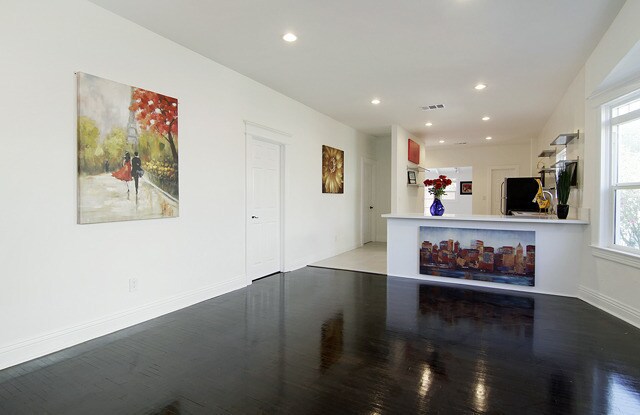 Foto del edificio - Remodeled 3 Bedroom Home