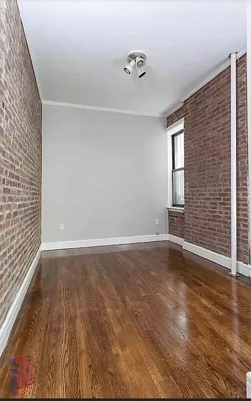 Building Photo - 52 Barrow St