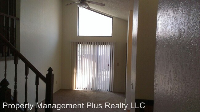 Foto del edificio - 5 br, 1.5 bath House - 1303 Doric Dr