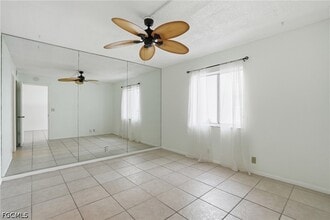 Building Photo - 2885 Palm Beach Blvd