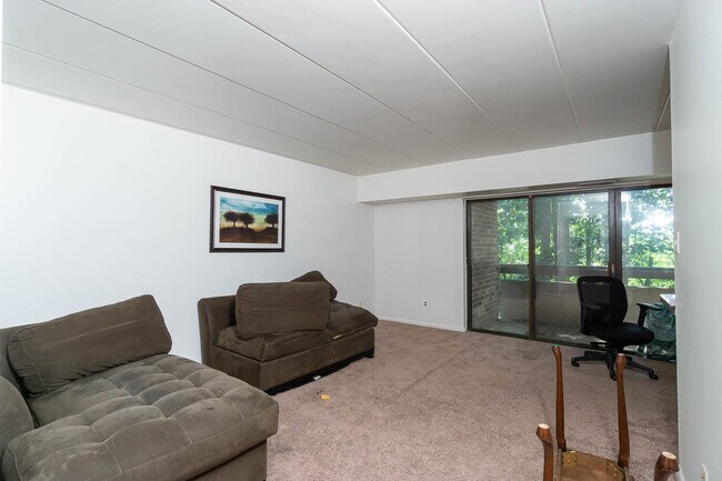 Foto del edificio - 2331 Freetown Ct