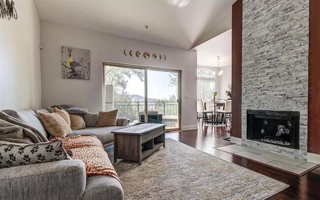 Foto del edificio - 6000-4 Shepherd Mountain Cove