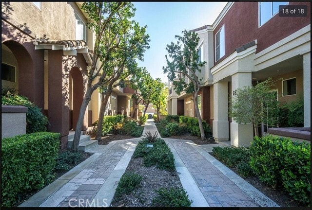 Building Photo - 66 Santa Barbara Ct