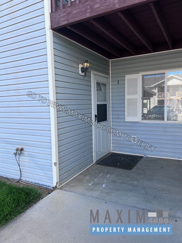 Primary Photo - 1124 E Carolina Ave