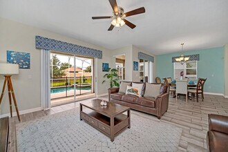 Building Photo - 1614 Moon Valley Dr