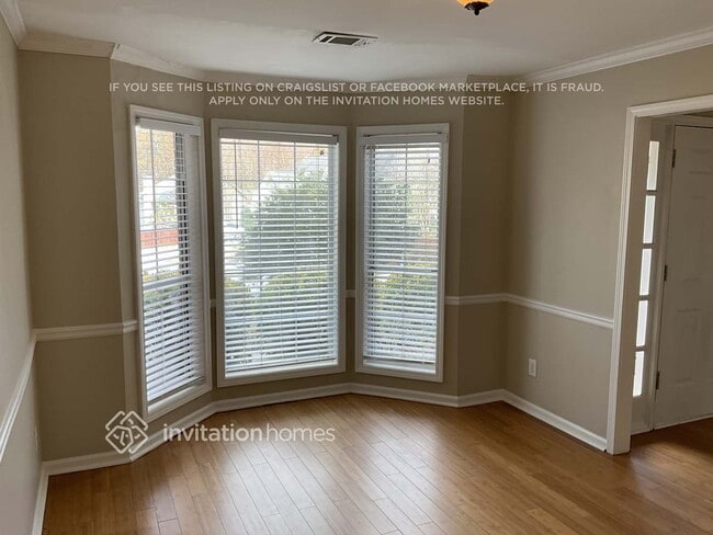 Foto del edificio - 2442 Welford Ct NW